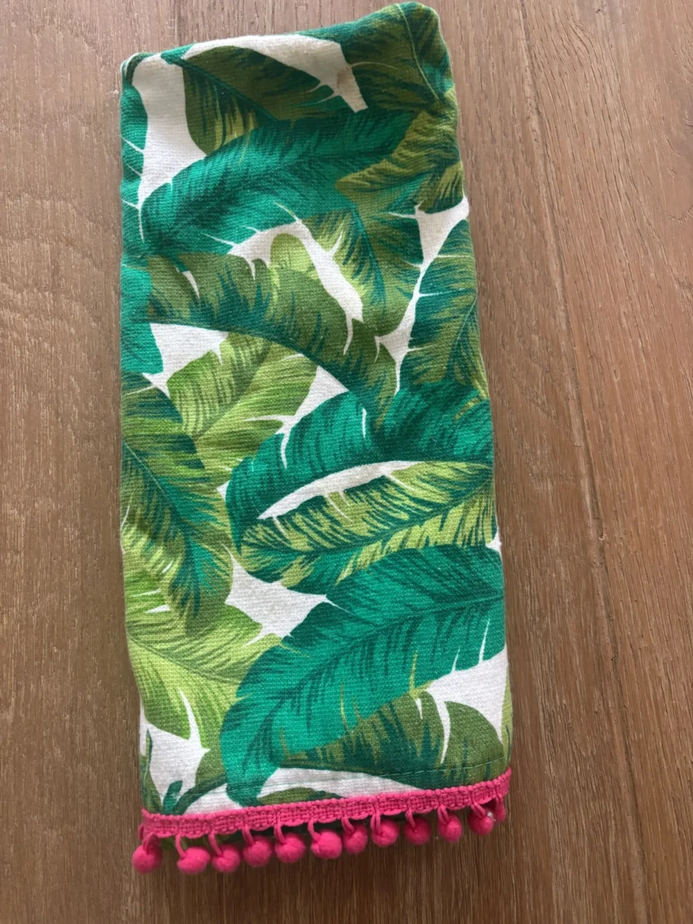 Pineapple Kitchen Towel with Green Leaf Top set